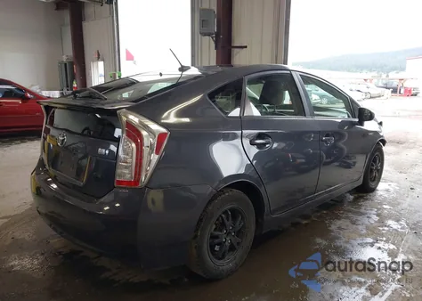 2013 Toyota Prius Three z USA, uszkodzony, nr VIN JTDKN3DU5D5545726